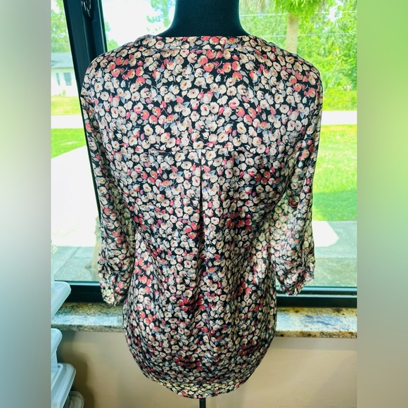 Daniel Rainn High Low Split Neck Floral Blouse Size Medium - Picture 6 of 9